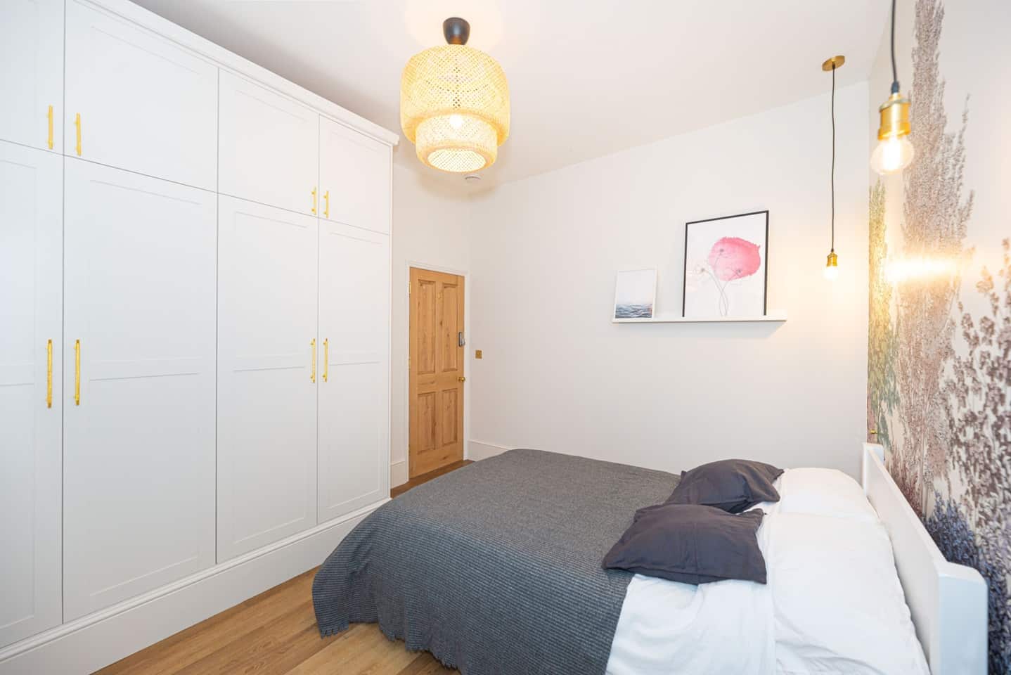 bedroomnext-to-kitchen2