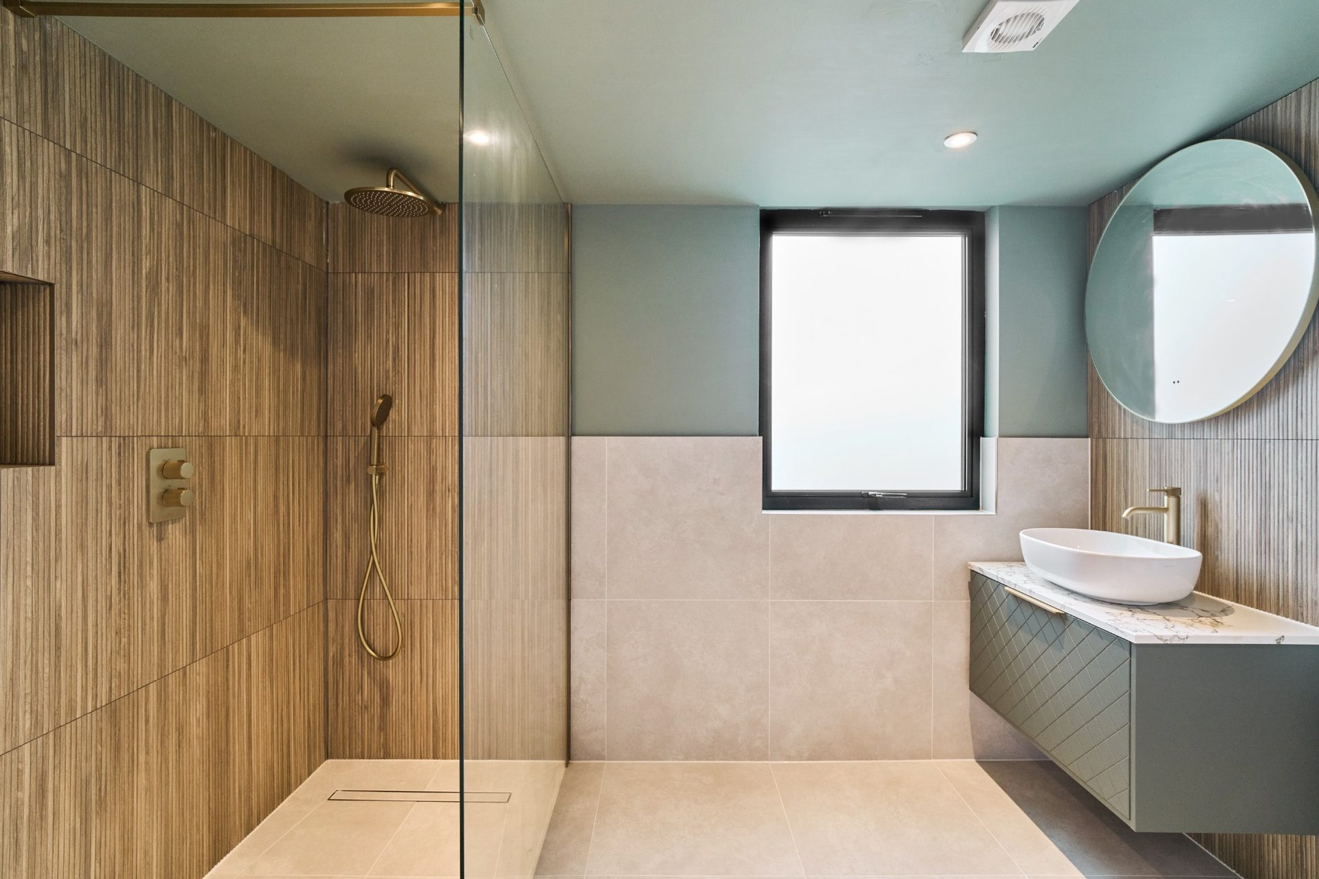BNB02966_web